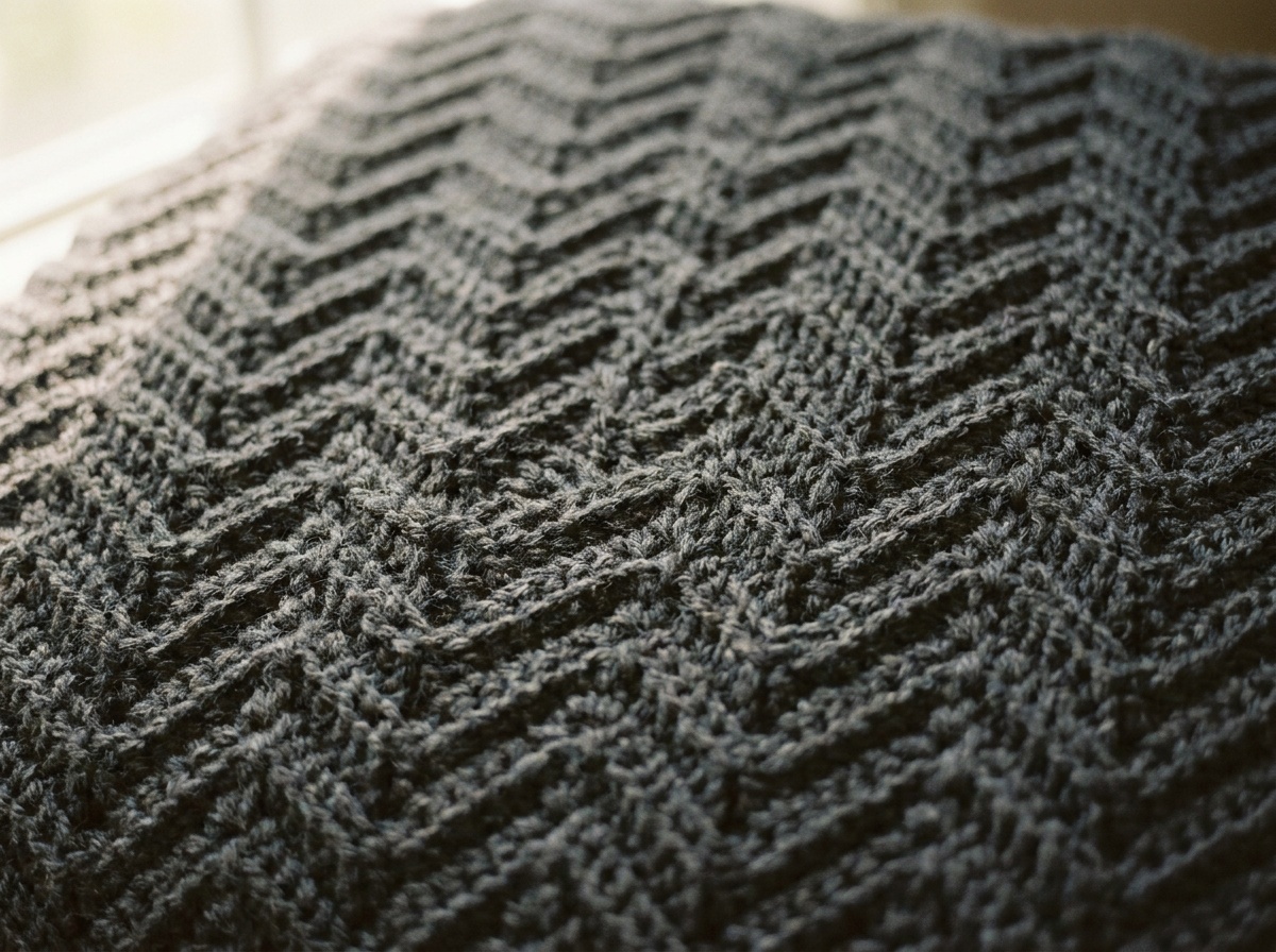 A swatch of Ripple Stitch crochet
